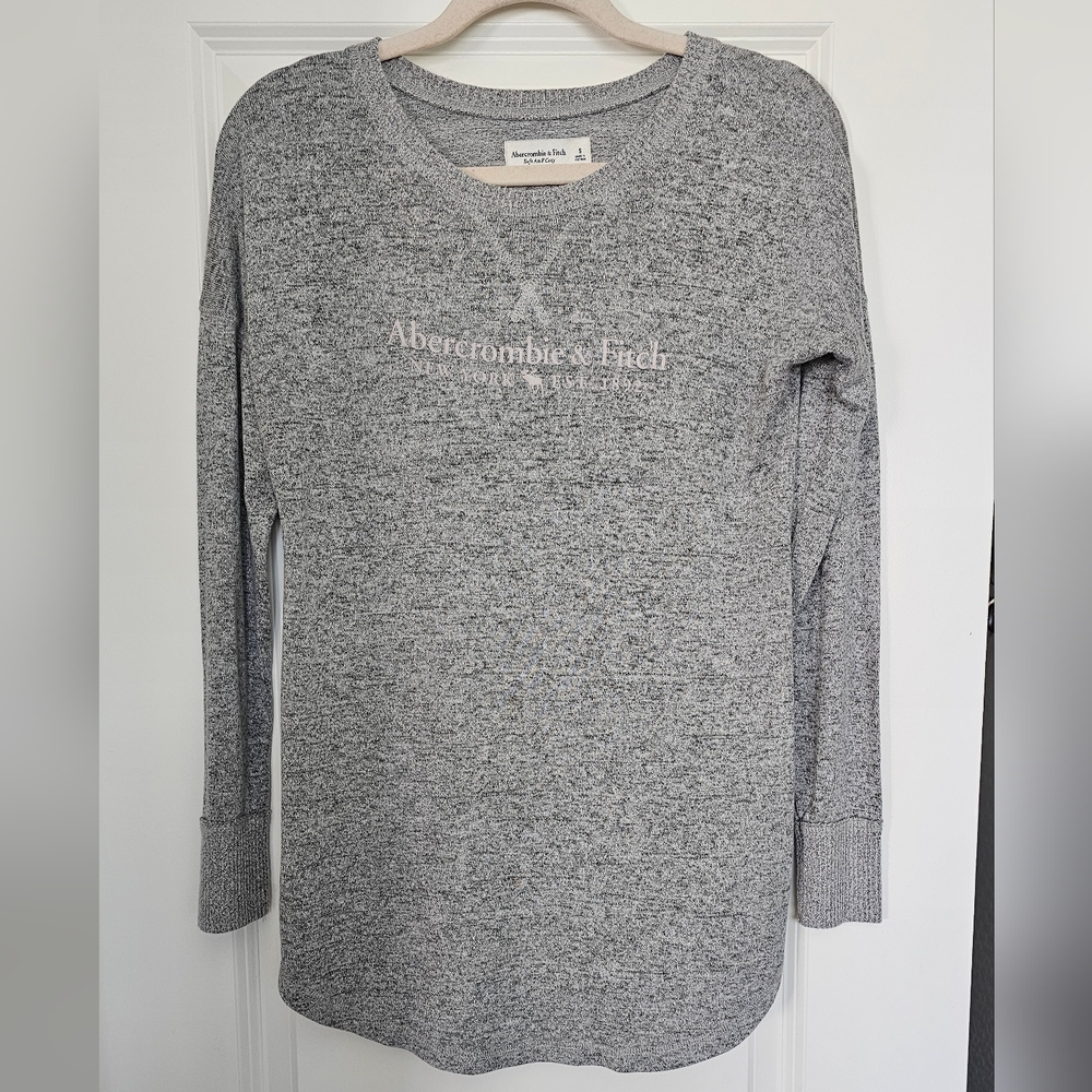 Abercrombie & Fitch Heather Gray Sweatshirt - Picture 1 of 4